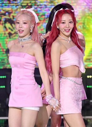 Photo : Kim Lip and Yves