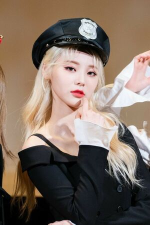 Photo : Jinsoul