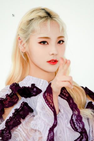 Photo : Jinsoul