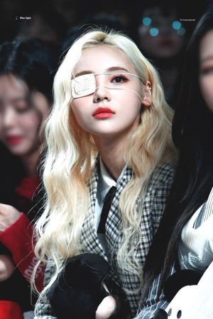 Photo : jinsoul