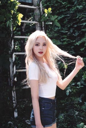 Photo : Jinsoul