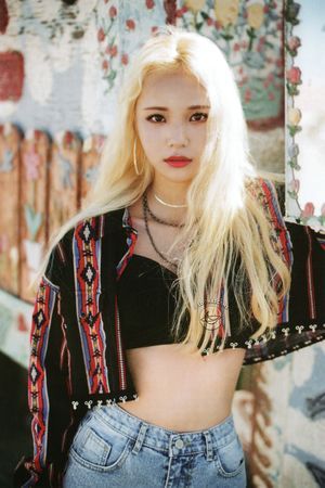 Photo : Jinsoul