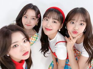 Photo : Olivia Hye, Go Won, Yves and Chuu