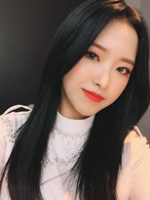 Photo : Olivia Hye (Happy 2nd Anniversary)