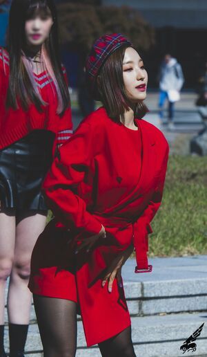 Photo : Fromis_9 Saerom