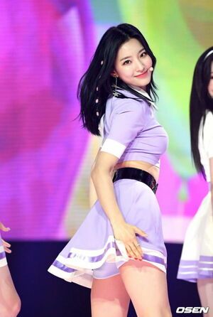 Photo : Fromis_9 - Saerom