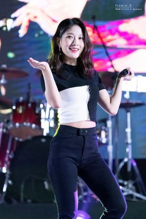 Photo : Seoyeon