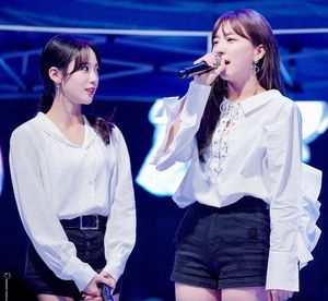 Photo : Luda & Eunseo