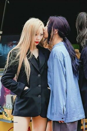 Photo : Jiu and Siyeon