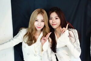 Photo : Jiu and Handong