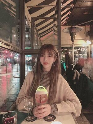 Photo : Date with Yoohyeon