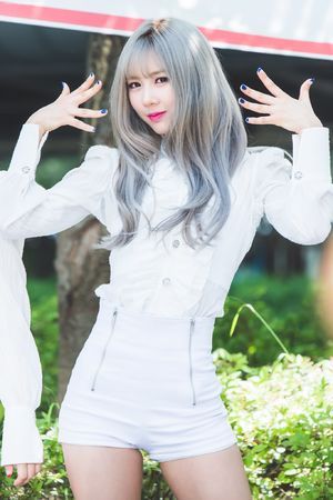 Photo : Yoohyeon