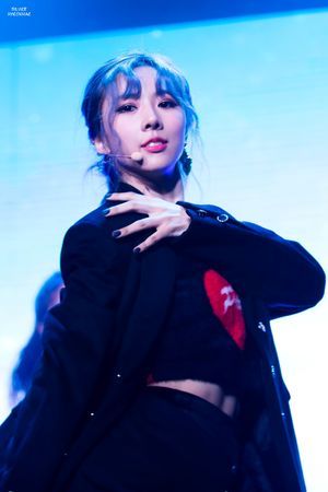 Photo : Yoohyeon