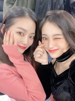 Photo : Yeeun & Gahyeon