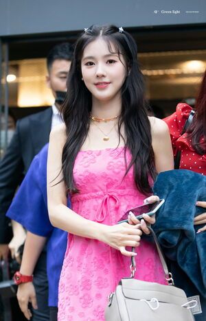 Photo : 200814 - Miyeon