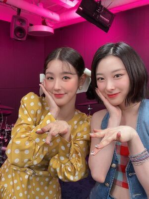 Photo : Miyeon & Yunkyoung