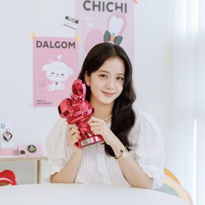 Photo : _LINEFRIENDS Twitter Update w/ Jisoo
