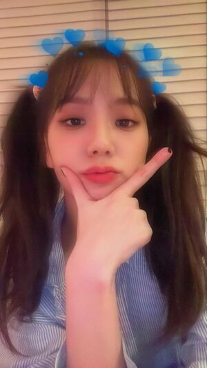 Photo : Jisoo Weverse Update