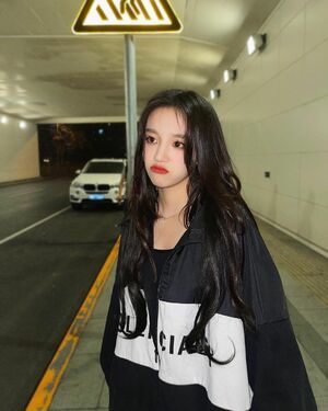 Photo : Yuqi