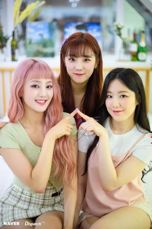 Photo : Minnie, Yuqi and Shuhua