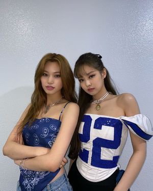 Photo : Doyeon & Jennie