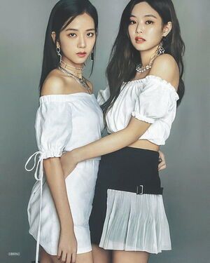 Photo : Jennie and jisoo