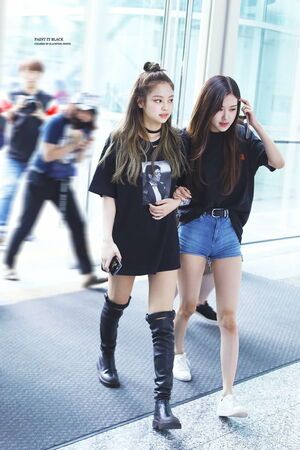 Photo : Jennie & Rosé - BLACKPINK