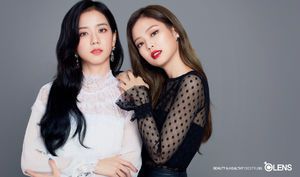 Photo : Jisoo and Jennie