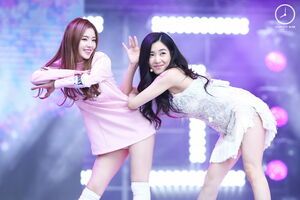 Photo : Irene and Tiffany