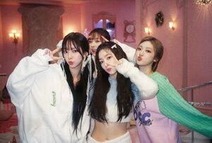 Photo : Karina, Winter, NingNing and Irene