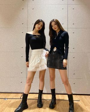Photo : Joy & Seulgi