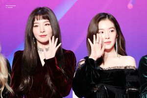 Photo : Irene & Seulgi
