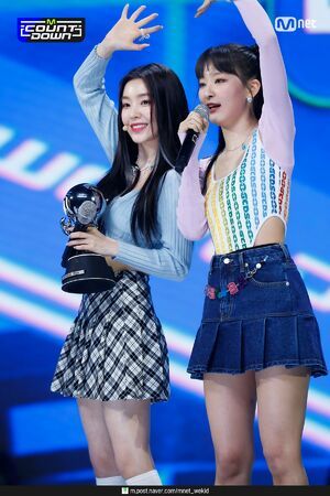 Photo : Irene & Seulgi