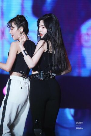 Photo : Irene + Seulgi