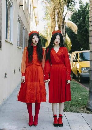Photo : Seulgi and Joy