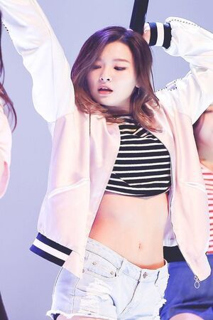 Photo : Seulgi (updated album in comments)