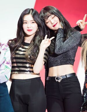 Photo : Irene & Seulgi