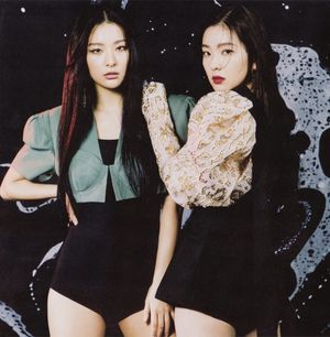 Photo : Irene & Seulgi