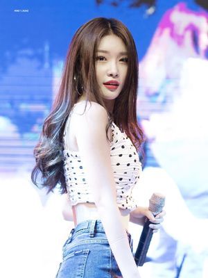 Photo : Chung Ha