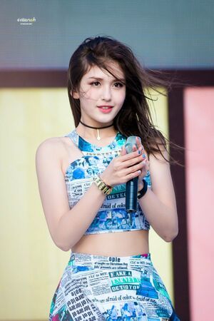 Photo : Somi