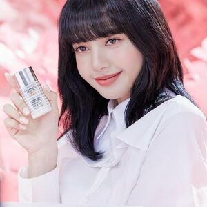 Photo : Lisa for maccosmetics