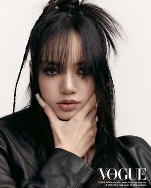 Photo : Lisa for Vogue Japan