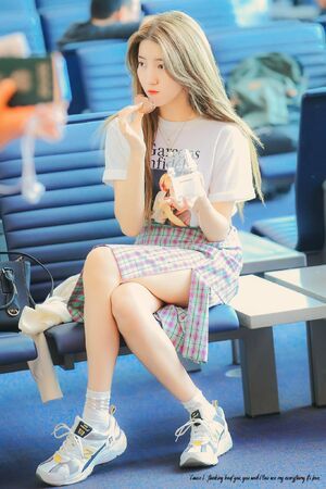 Photo : Sowon snack!