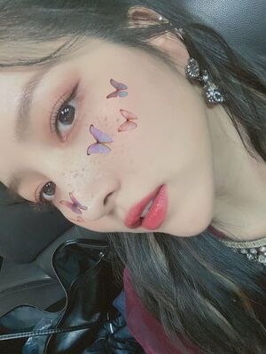 Photo : Sowon Weverse Post