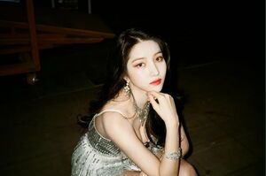 Photo : Sowon (Weverse)