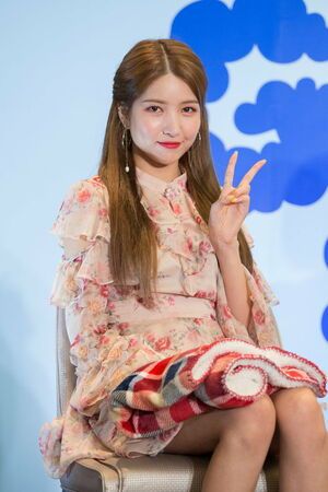 Photo : Sowon