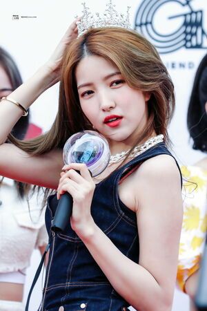 Photo : Sowon