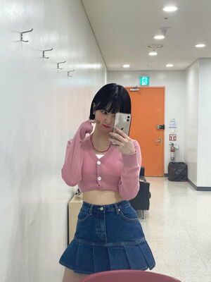 Photo : Eunha Universe FNS Update