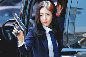 Photo : SinB is the spy