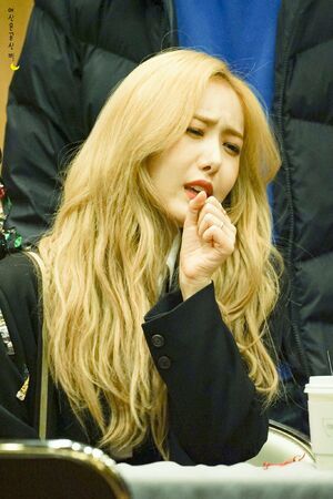 Photo : SinB feeling it!